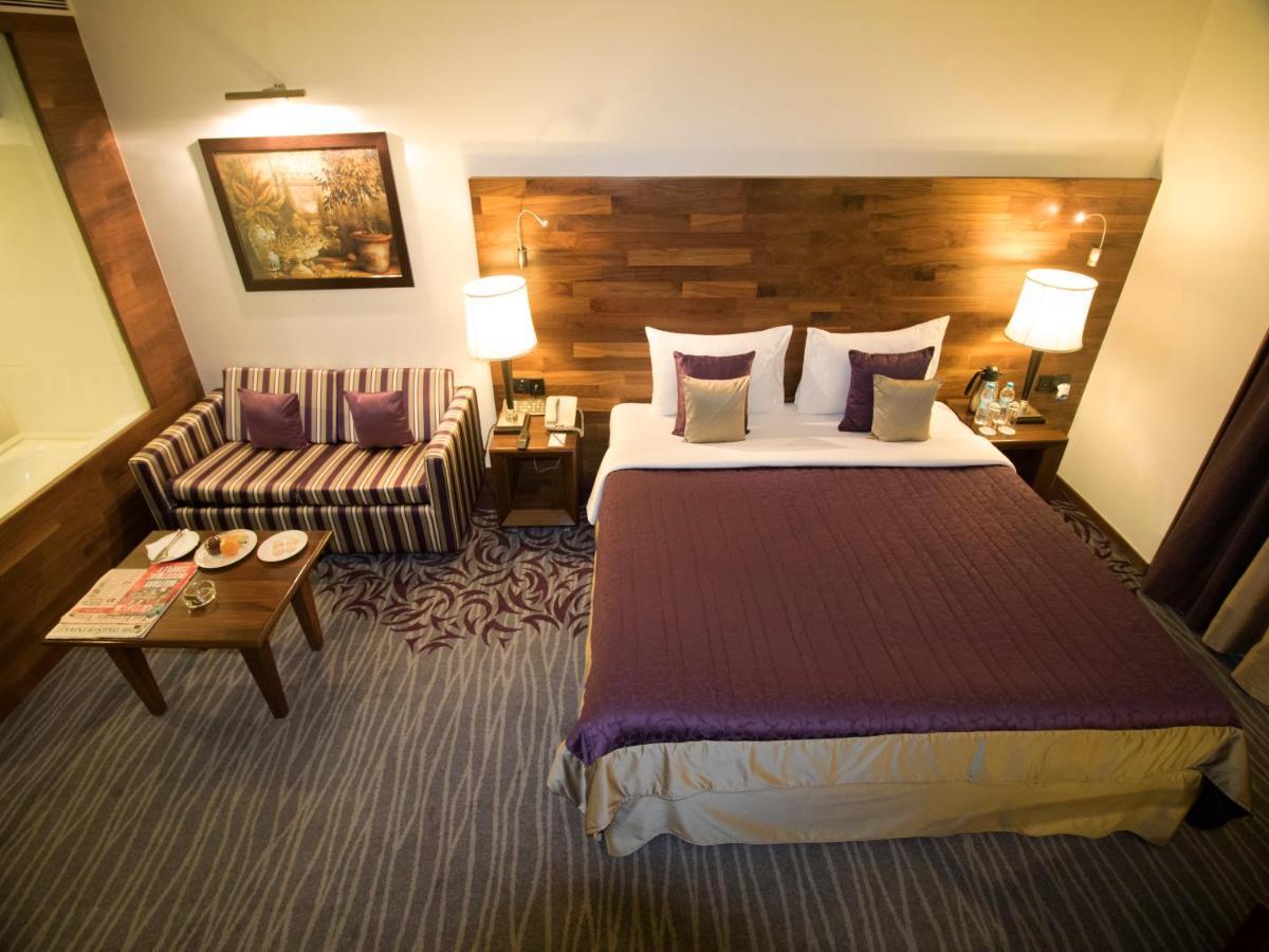 The Orchid Hotel Hinjewadi Πούνε Εξωτερικό φωτογραφία A room at the hotel