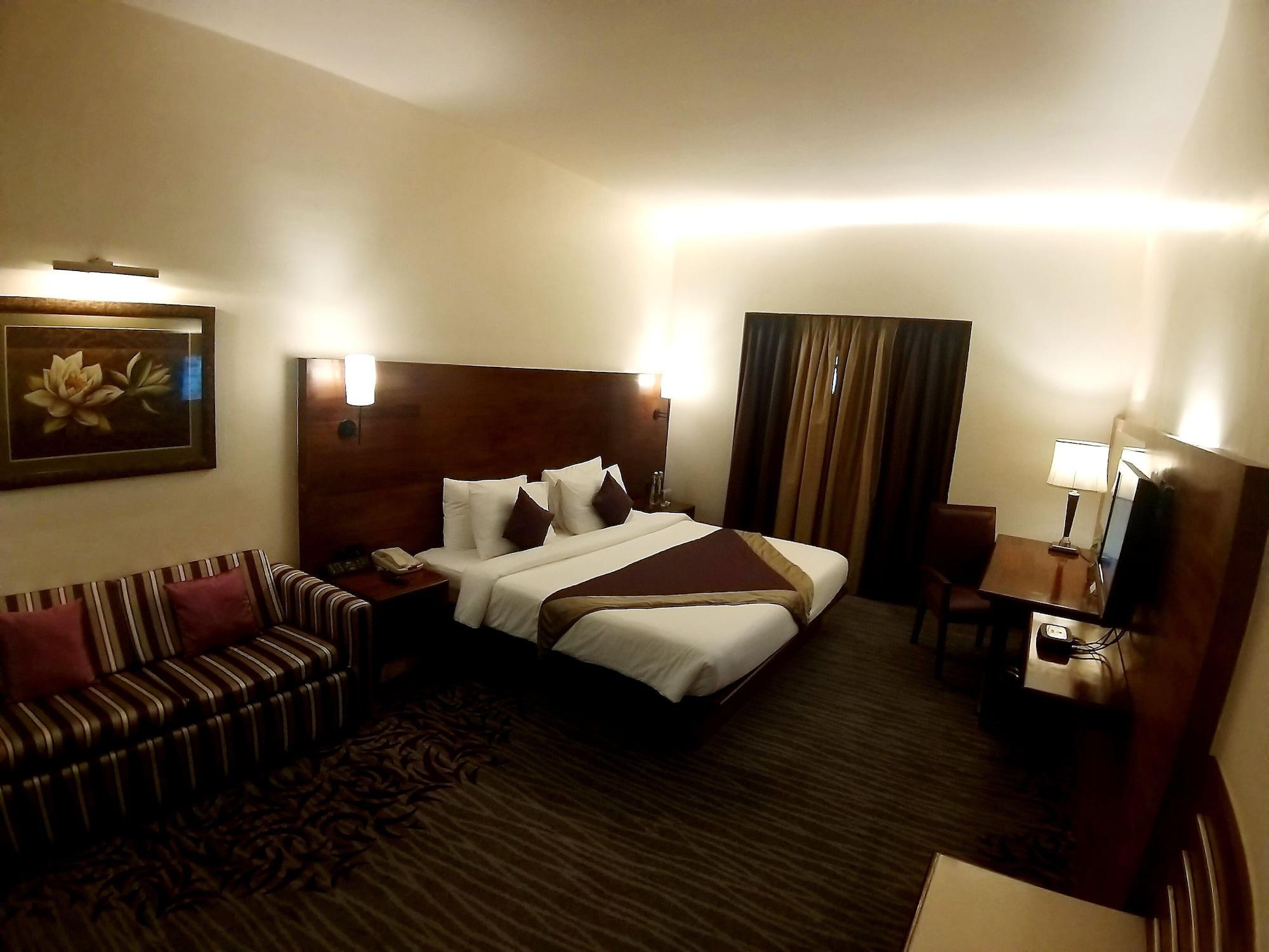 The Orchid Hotel Hinjewadi Πούνε Εξωτερικό φωτογραφία A room at the hotel