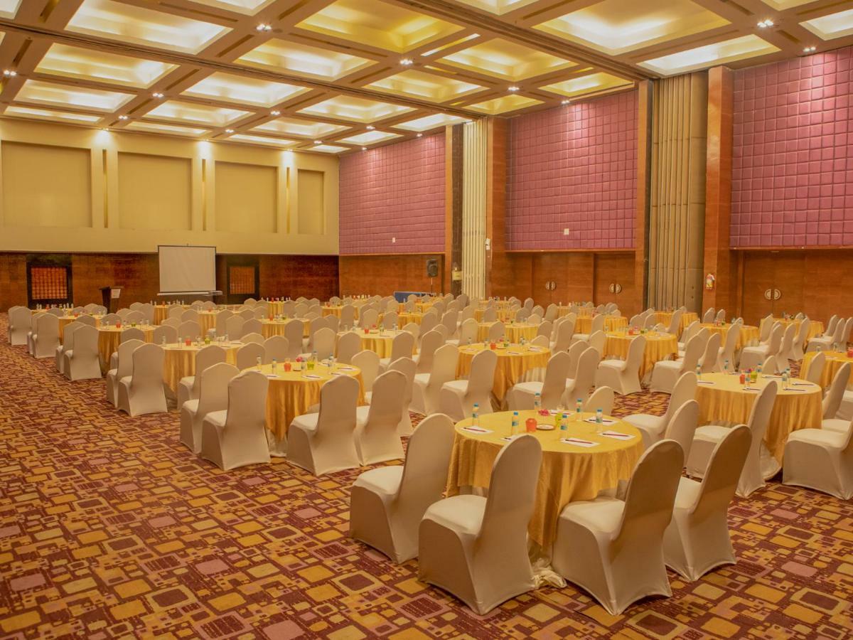 The Orchid Hotel Hinjewadi Πούνε Εξωτερικό φωτογραφία The Grand Ballroom