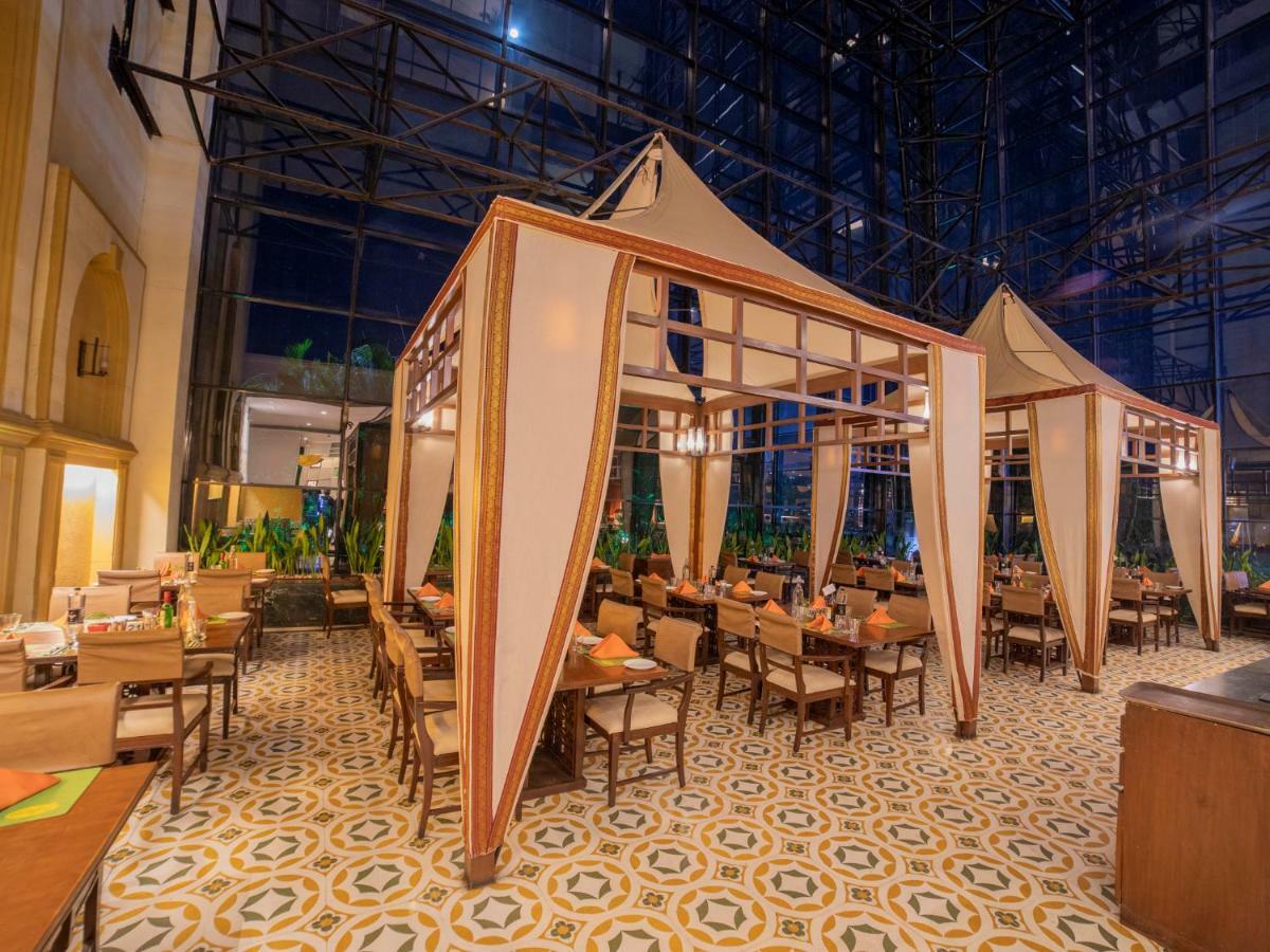 The Orchid Hotel Hinjewadi Πούνε Εξωτερικό φωτογραφία The restaurant