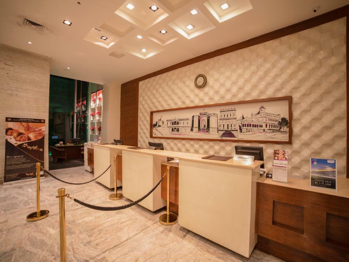 The Orchid Hotel Hinjewadi Πούνε Εξωτερικό φωτογραφία Reception